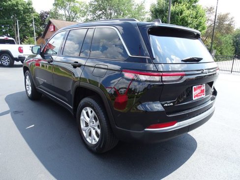 Used 2023 Jeep Grand Cherokee Limited w/ Trailer Tow Prep Group (B) image 8