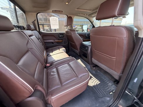Used 2018 Chevrolet Silverado 2500 High Country w/ Duramax Plus Package image 17