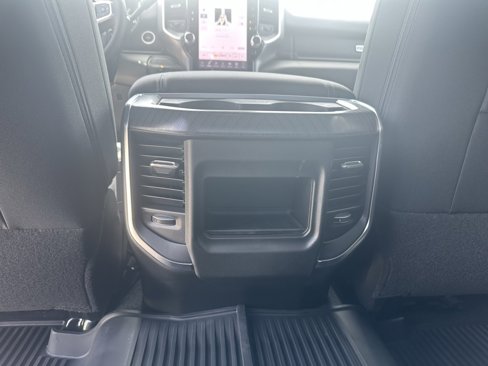 New 2025 RAM 3500 Big Horn image 28
