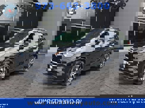 Used 2022 Toyota Highlander XLE image 1