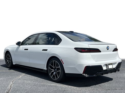 New 2026 BMW 740i w/ Premium Package image 25
