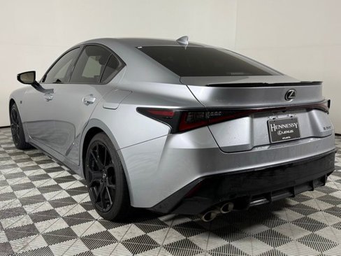 Used 2025 Lexus IS 500 image 4