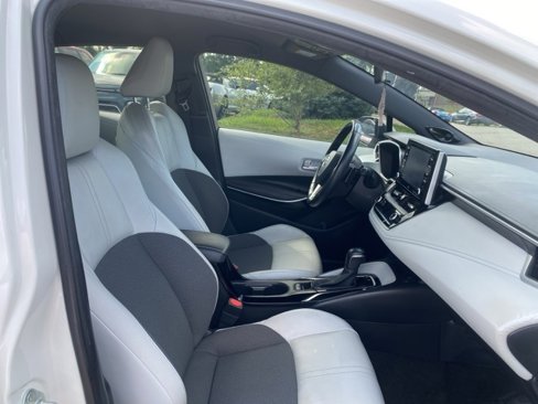 Used 2019 Toyota Corolla XSE image 28