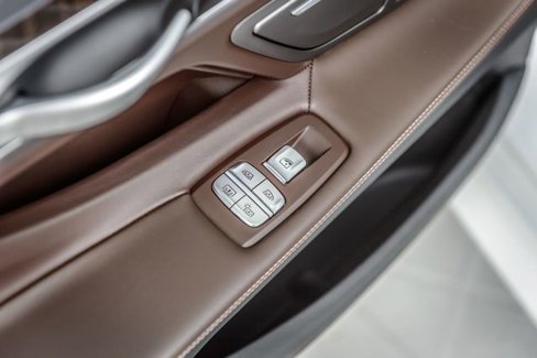 Used 2021 BMW 740i xDrive w/ M Sport Package image 55