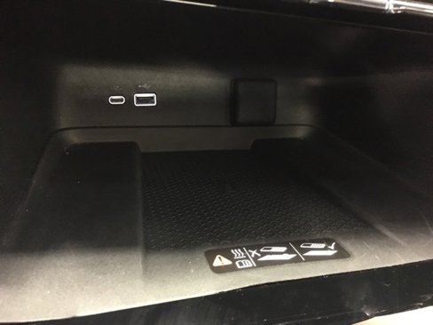 Used 2024 Chevrolet Traverse RS w/ LPO, Floor Liner Package image 29