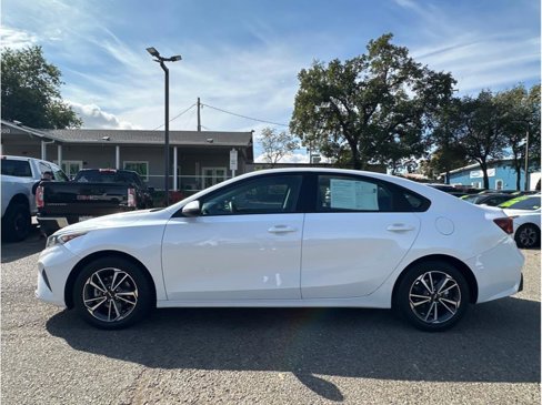 Used 2022 Kia Forte LXS w/ LXS Technology Package image 4