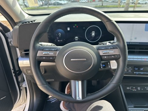 Used 2025 Hyundai Kona Limited image 19