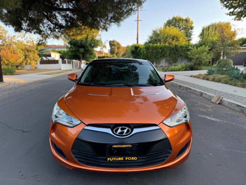 Used 2012 Hyundai Veloster image 2