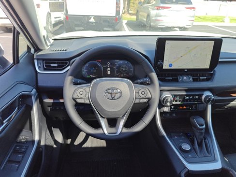 Used 2025 Toyota RAV4 Limited image 24