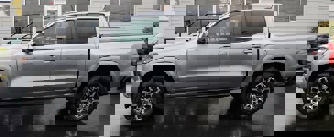 Used 2023 Chevrolet Colorado Z71 image 3
