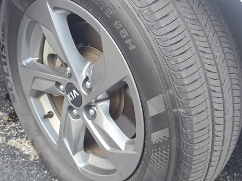 Used 2021 Kia K5 LXS image 7