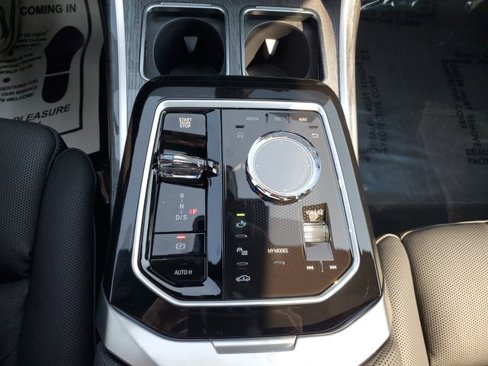 New 2025 BMW 760i xDrive image 34