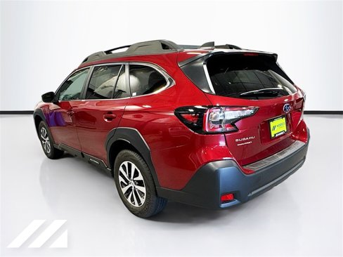 Certified 2025 Subaru Outback Premium image 7