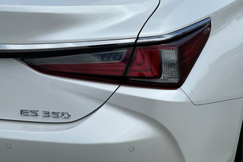 New 2025 Lexus ES 350 w/ Premium Package image 26