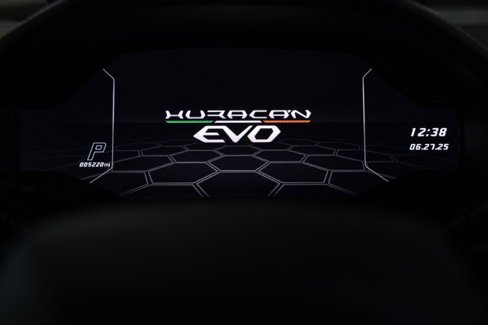 Used 2021 Lamborghini Huracan EVO image 27
