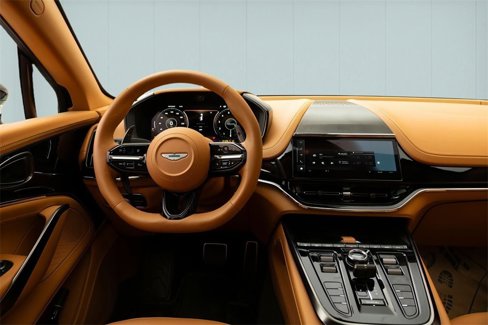 New 2025 Aston Martin DBX 707 image 25