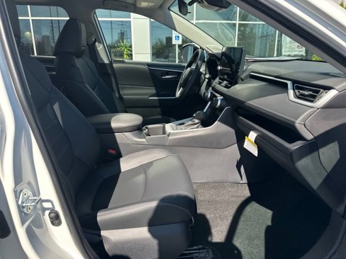 Certified 2025 Toyota RAV4 XLE Premium image 17