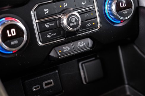 Used 2022 GMC Yukon XL SLE w/ Gmc Pro Safety Plus Package image 26