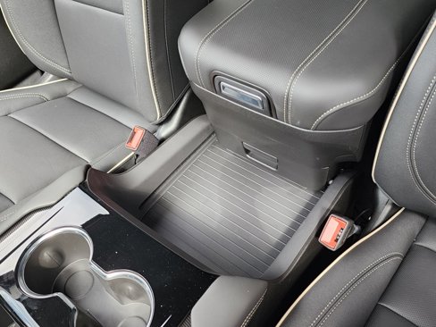 New 2026 GMC Yukon Elevation image 35