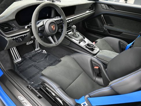 Used 2025 Porsche 911 GT3 image 4