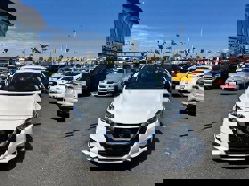 Used 2020 Nissan Versa S image 2