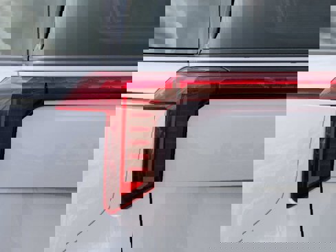 New 2025 Kia Carnival SX Prestige image 11