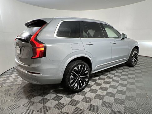 New 2026 Volvo XC90 T8 Plus image 8