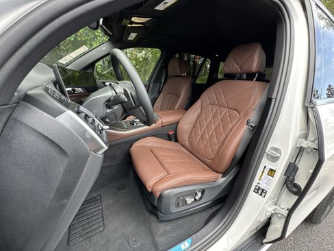 New 2026 BMW X5 xDrive40i w/ Premium Package image 13