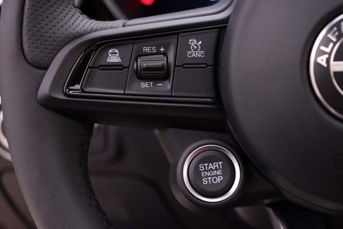 New 2024 Alfa Romeo Giulia Veloce image 14