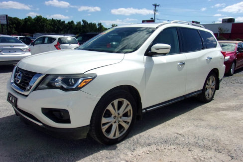 Used 2018 Nissan Pathfinder SL w/ SL Premium Package image 8