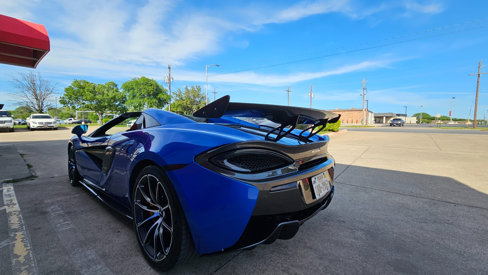 Used 2019 McLaren 570S Spider image 27