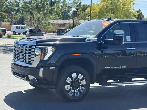 Used 2024 GMC Sierra 3500 Denali w/ Denali Reserve Package image 13
