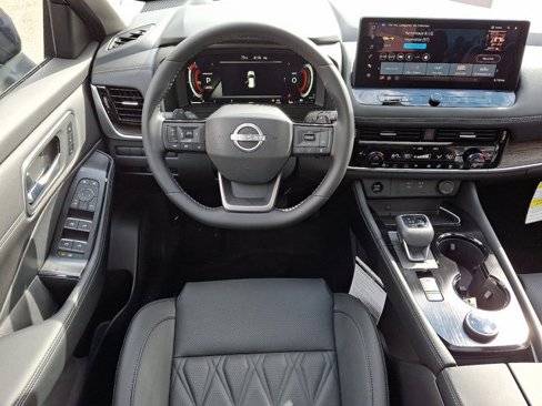 New 2026 Nissan Rogue Platinum image 16