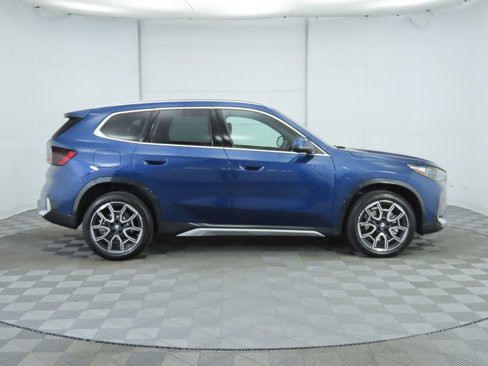 Used 2025 BMW X1 xDrive28i w/ Technology Package image 5