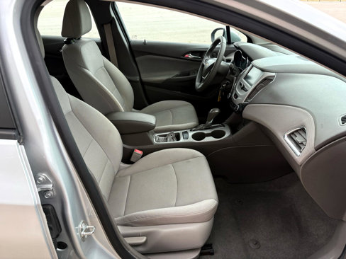 Used 2017 Chevrolet Cruze LS image 10