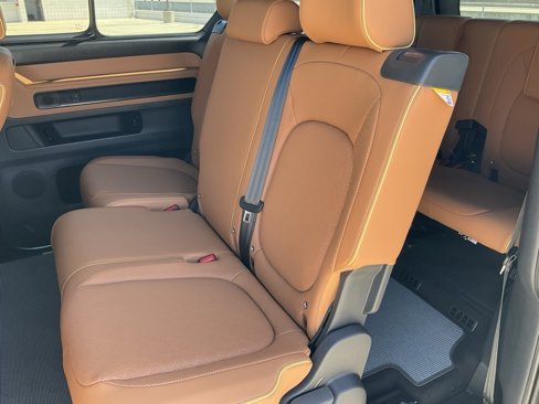 New 2025 Volkswagen ID. Buzz Pro S image 21