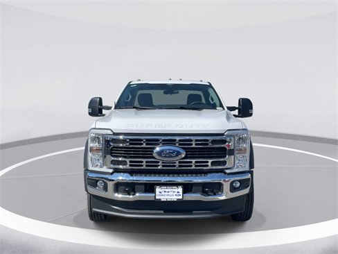 New 2025 Ford F550 4x4 Regular Cab Super Duty image 2