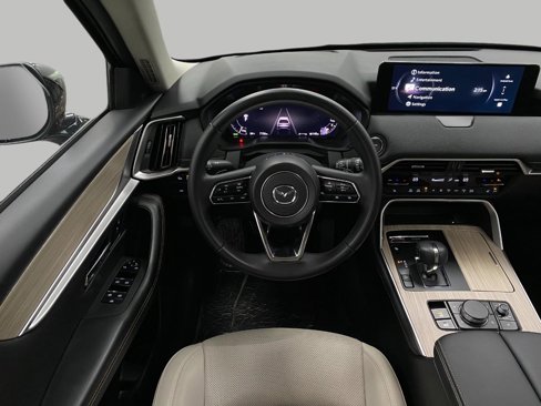 Used 2025 MAZDA CX-70 Plug-In Hybrid w/ Premium Pkg image 14
