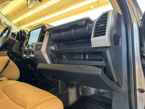 Used 2022 Ford F350 Lariat w/ Lariat Ultimate Package image 28