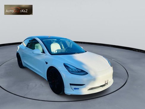 Used 2019 Tesla Model 3 Performance image 2