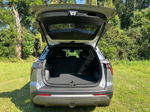 New 2026 Chevrolet Equinox LT w/ Convenience Package II image 8