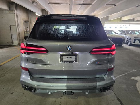 New 2026 BMW X5 M60i w/ Executive Package image 4