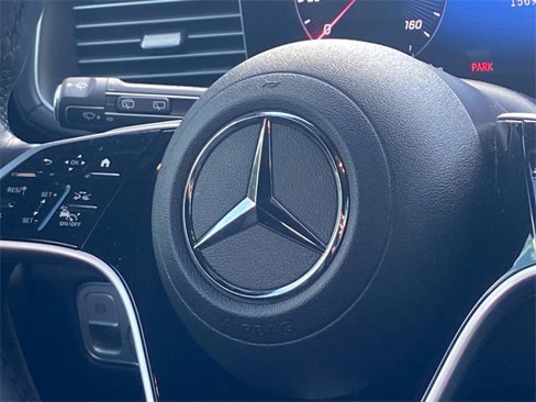 Used 2025 Mercedes-Benz GLS 450 4MATIC image 17