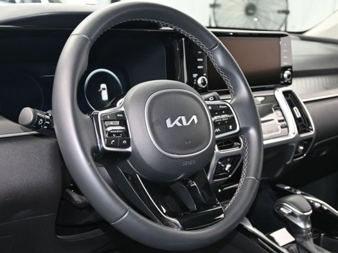 Used 2023 Kia Sorento SX image 14