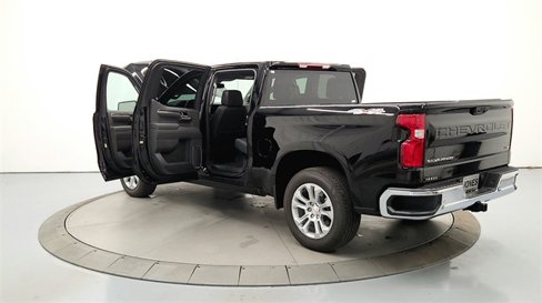 Used 2025 Chevrolet Silverado 1500 LTZ image 14