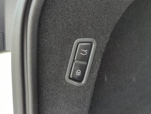 Certified 2022 Maserati Levante GT image 10