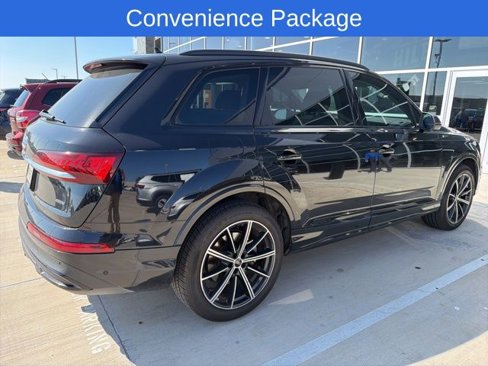 Used 2021 Audi Q7 3.0T Premium Plus w/ Executive Package image 3