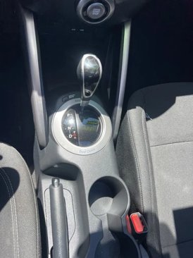 Used 2017 Hyundai Veloster Value Edition image 28