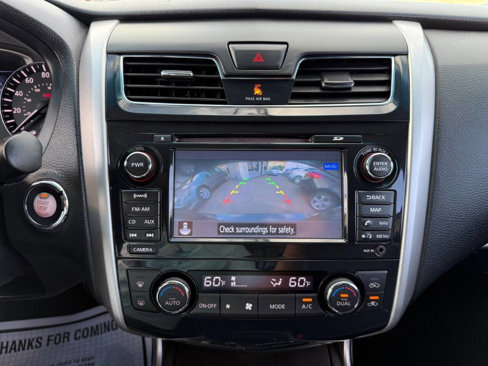 Used 2013 Nissan Altima 2.5 SL w/ Technology Pkg image 17