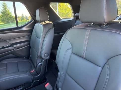 Certified 2023 Chevrolet Traverse RS image 30